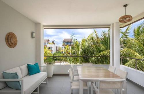 Mont Choisy Apartment | Wonderful Mont Choisy flat, huge lagoon pool