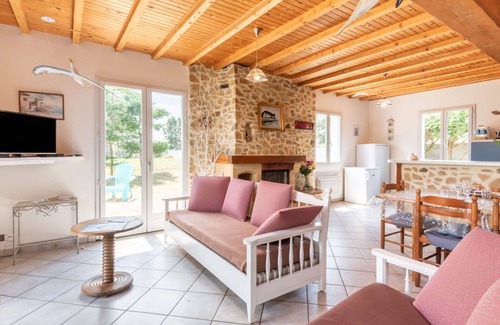 (le) Mesnil Hue House | Wonderful private villa for 8 people with WIFI, TV, terrace and parking