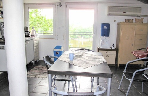 Neznasov House | Wonderful private villa for 5 guests with A/C, WIFI, TV, terrace, pets allowed and panoramic view