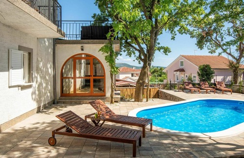 Kornic House | Wonderful private villa for 12 people with private pool, A/C, WIFI, TV, terrace and pets allowed