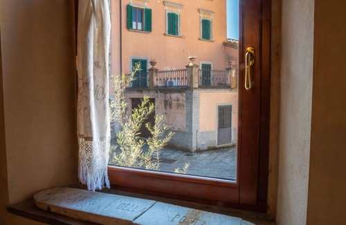 Pergine Valdarno House | Wonderful private villa for 4 people with WIFI, A/C, patio and pets allowed, close to Arezzo