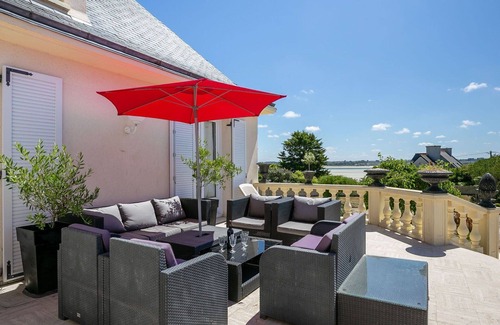 Plouneour-Brignogan-Plages Villa | Wonderful private villa for 8 people with WIFI, TV, terrace, pets allowed and parking