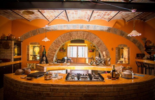Montefiascone Villa | Wonderful private villa for 18 people with WIFI, private pool, patio and pets allowed