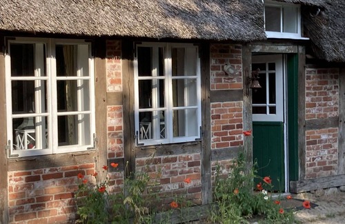 Sandbostel House | Wonderful private villa for 6 people with WIFI and pets allowed
