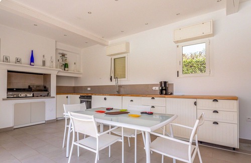 Les Restanques Villa | Wonderful private villa for 8 people with WIFI, private pool, A/C, TV, terrace and pets allowed