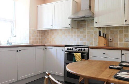 Breakish House | Wonderful private villa for 4 people with WIFI, TV, patio, pets allowed and parking