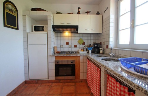 Camaiore House | Wonderful private villa for 5 guests with private pool, WIFI, TV and parking, close to Viareggio