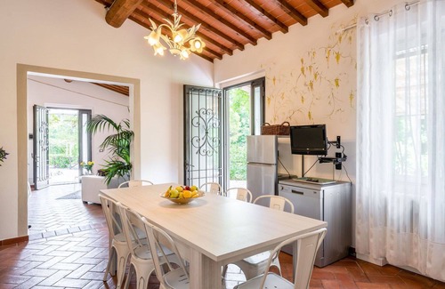 Montevarchi Villa | Wonderful private villa for 12 guests with private pool, WIFI, A/C, hot tub and TV
