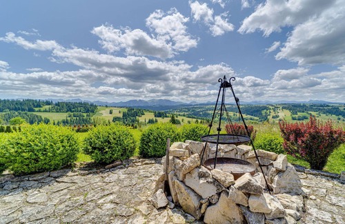 Czarny Dunajec House | Wonderful private villa for 7 people with WIFI, TV, patio, pets allowed and parking