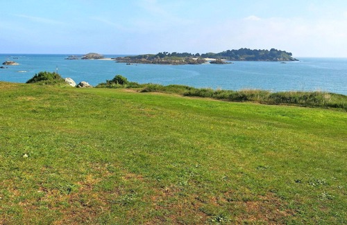 Tregon House | Wonderful private villa for 6 people with WIFI, TV, terrace, pets allowed and parking