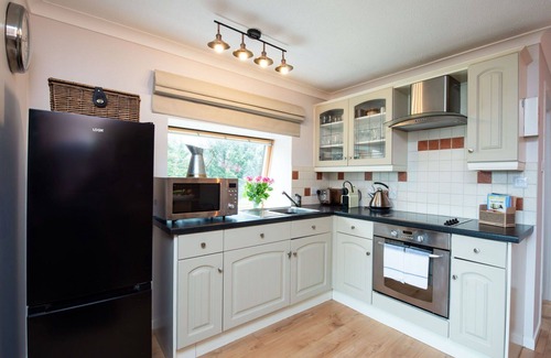 East Lewiston House | Wonderful private villa for 6 guests with TV, patio, panoramic view and parking