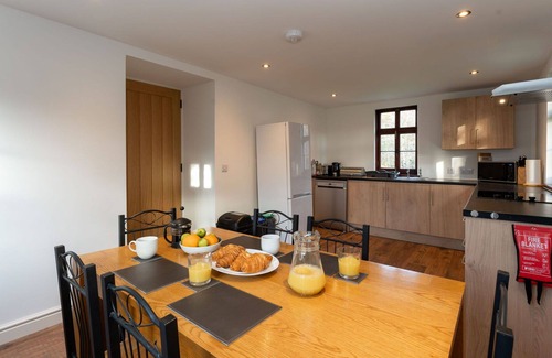 Inverarnie House | Wonderful private villa for 6 people with WIFI, TV, panoramic view and parking