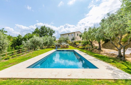 Montisi Villa | Wonderful private villa for 6 guests with WIFI, A/C, private pool, TV and patio