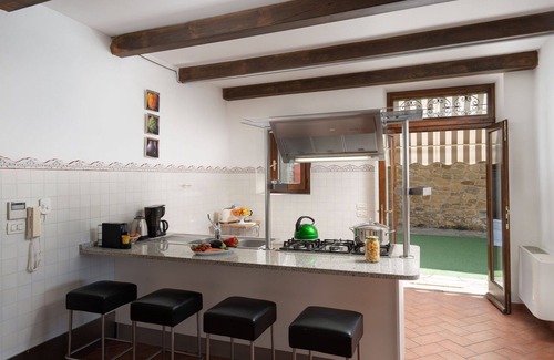 Subbiano Villa | Wonderful private villa with hot tub, private pool, A/C, WIFI, TV and terrace, close to Arezzo