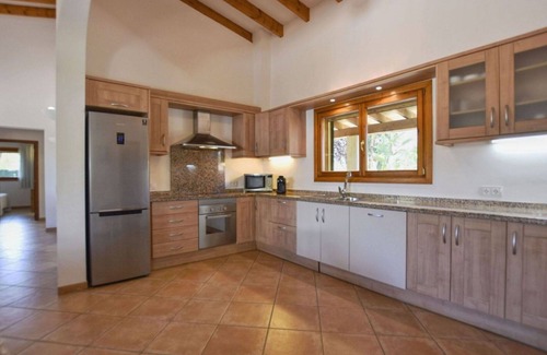 Crestatx Villa | Wonderful private villa for 6 people with WIFI, A/C, private pool, TV and patio