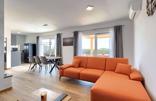 Jadreski House | Wonderful private villa with WIFI, A/C, private pool, TV, terrace, panoramic view and parking
