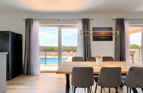Jadreski House | Wonderful private villa with WIFI, A/C, private pool, TV, terrace, panoramic view and parking