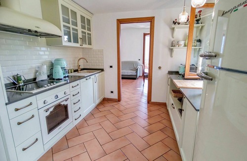 Carlazzo House | Wonderful private villa for 6 guests with private pool, WIFI, TV and terrace
