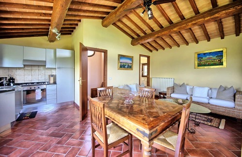 Lucignano Villa | Wonderful private villa for 12 people with A/C, WIFI, private pool, TV, patio and panoramic view