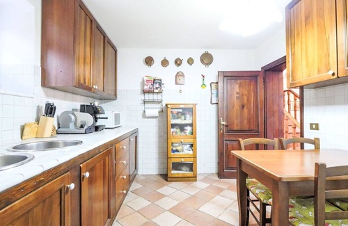 Montieri House | Wonderful private villa for 8 guests with WIFI, TV, patio, pets allowed and parking