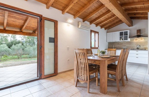 Muravera House | Wonderful private villa for 4 people with WIFI, A/C, TV, pets allowed and panoramic view