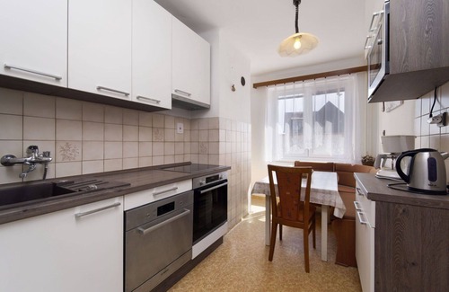 Neurazy House | Wonderful private villa with WIFI, private pool, hot tub, TV, terrace, pets allowed and parking