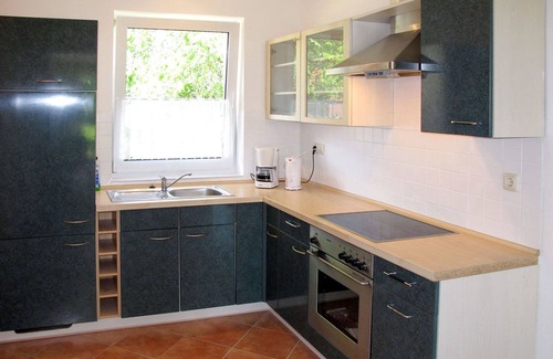 Neu Poserin House | Wonderful private villa for 6 guests with TV, terrace and pets allowed