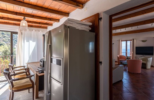 Canari House | Wonderful private villa for 6 people with private pool, A/C, WIFI, TV, patio and pets allowed