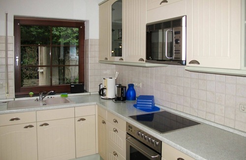 Murchin House | Wonderful private villa for 6 people with WIFI, TV and terrace