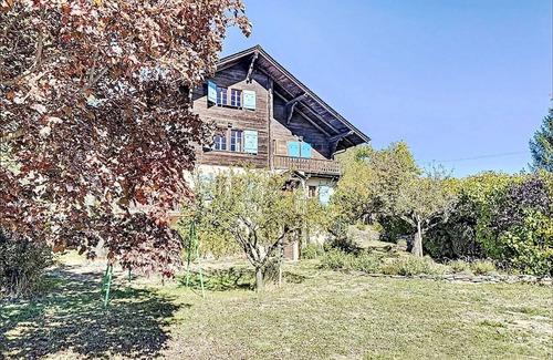 Lens House | Wonderful private villa for 10 guests with WIFI, TV, balcony and panoramic view