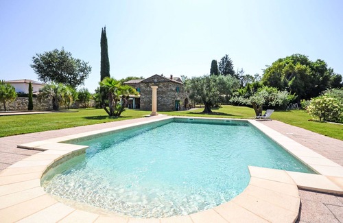 Mons House | Wonderful private villa for 7 people with A/C, pool, WIFI, TV and patio