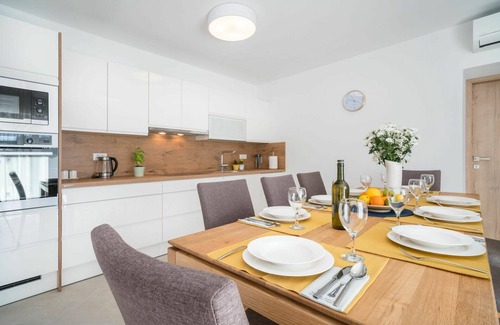 Kringa House | Wonderful private villa for 8 people with A/C, WIFI, private pool, TV and terrace