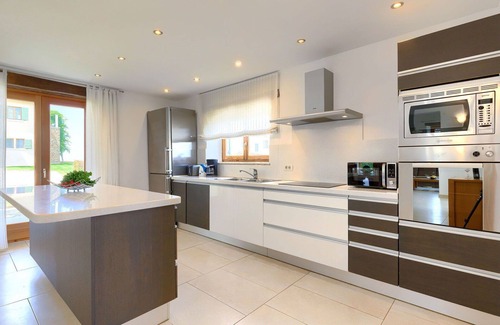 Baredine Villa | Wonderful private villa for 8 people with WIFI, A/C, private pool, TV, terrace and panoramic view