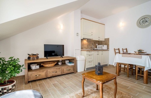 Senj House | Wonderful private villa for 12 guests with WIFI, private pool, TV, terrace and pets allowed