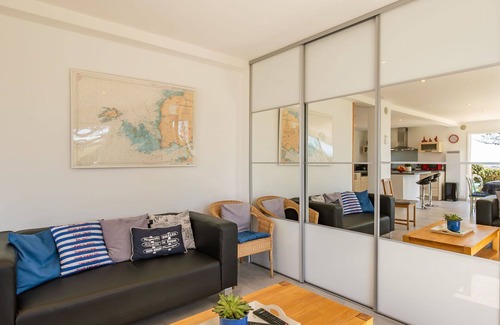 Plouarzel House | Wonderful private villa for 6 guests with WIFI, TV, terrace and parking