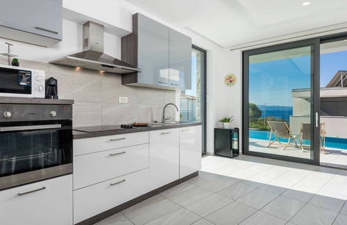 Zurkovo Villa | Wonderful private villa with A/C, WIFI, private pool, TV, terrace, pets allowed and parking