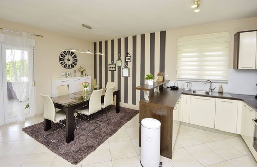 Smilcic House | Wonderful private villa for 6 people with private pool, A/C, WIFI, TV, terrace and parking