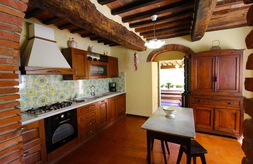 Le Piazze Villa | Wonderful private villa for 6 people with private pool, TV, pets allowed and parking