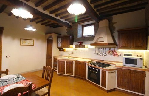 Pieve al Bagnoro Villa | Wonderful private villa for 20 people with WIFI, private pool, TV, terrace and pets allowed