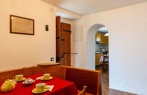Plesio House | Wonderful private villa for 6 people with WIFI, terrace and pets allowed