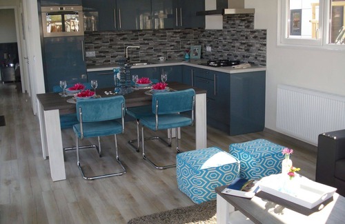 Susteren House | Wonderful private villa for 6 people with pool, WIFI, TV and terrace