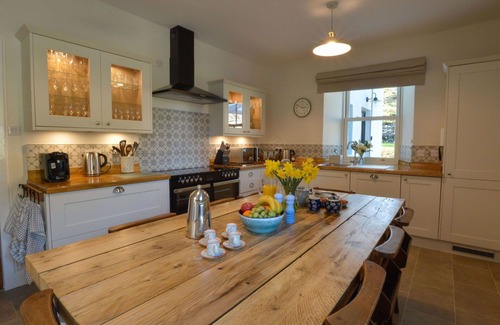 Lerags Villa | Wonderful private villa with WIFI, hot tub, TV, patio, pets allowed, panoramic view and parking