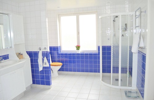 Stocksund Villa | Wonderful spacious house with sea view only 7 minutes from Stockholm city