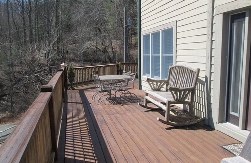 Jefferson Condo | Wonderful Stay at Greta's Getaway