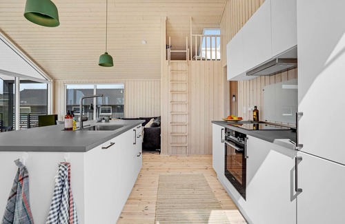 Diernæs House | Wonderful vacation home with sea view in Jutland.