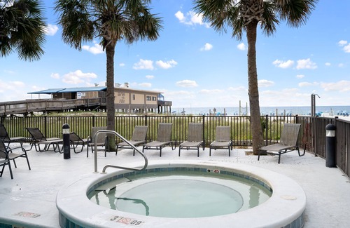 Gulf Shores Condo | Wonderful View/Beach Front Condo/16 Floor