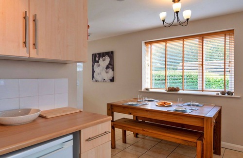 Umberleigh House | Wonderful villa for 4 guests with balcony and pets allowed