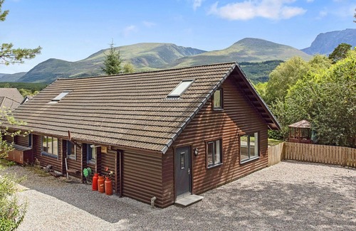 Torlundy House | Wonderful villa for 10 guests with WIFI and pets allowed
