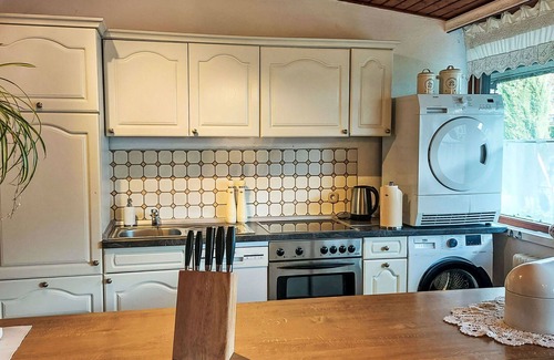 Ense House | Wonderful villa for 5 guests with WIFI, TV and terrace