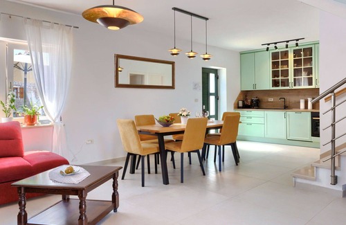 Matohanci House | Wonderful villa for 5 guests with A/C, WIFI, TV, terrace and parking